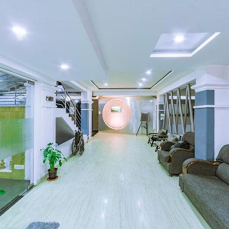 Hotel Athome , Whitefields, Kondapur Χιντεραμπάντ Εξωτερικό φωτογραφία