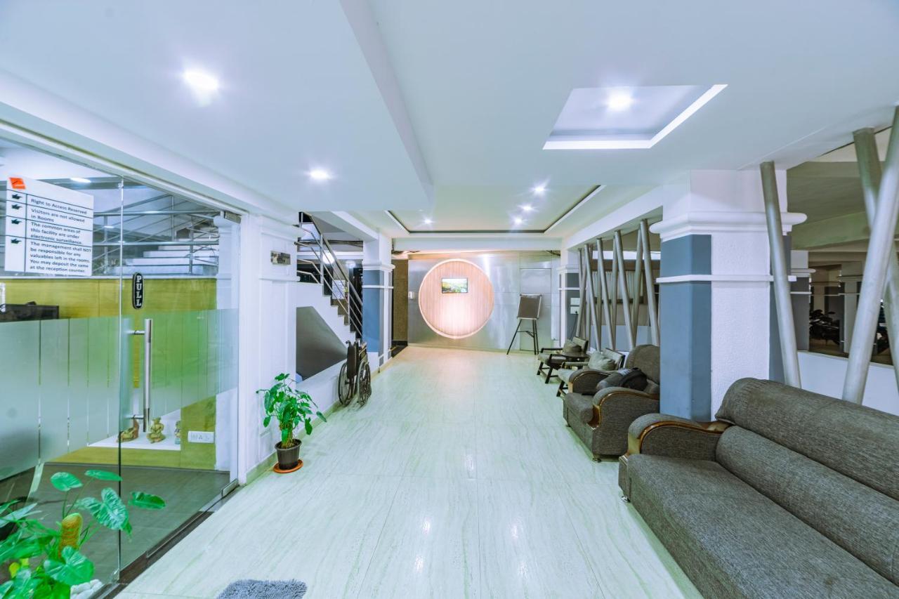 Hotel Athome , Whitefields, Kondapur Χιντεραμπάντ Εξωτερικό φωτογραφία