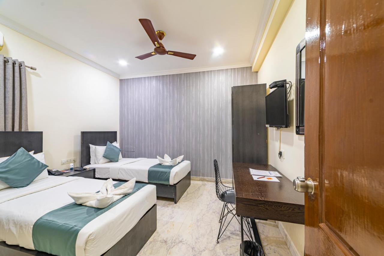 Hotel Athome , Whitefields, Kondapur Χιντεραμπάντ Εξωτερικό φωτογραφία