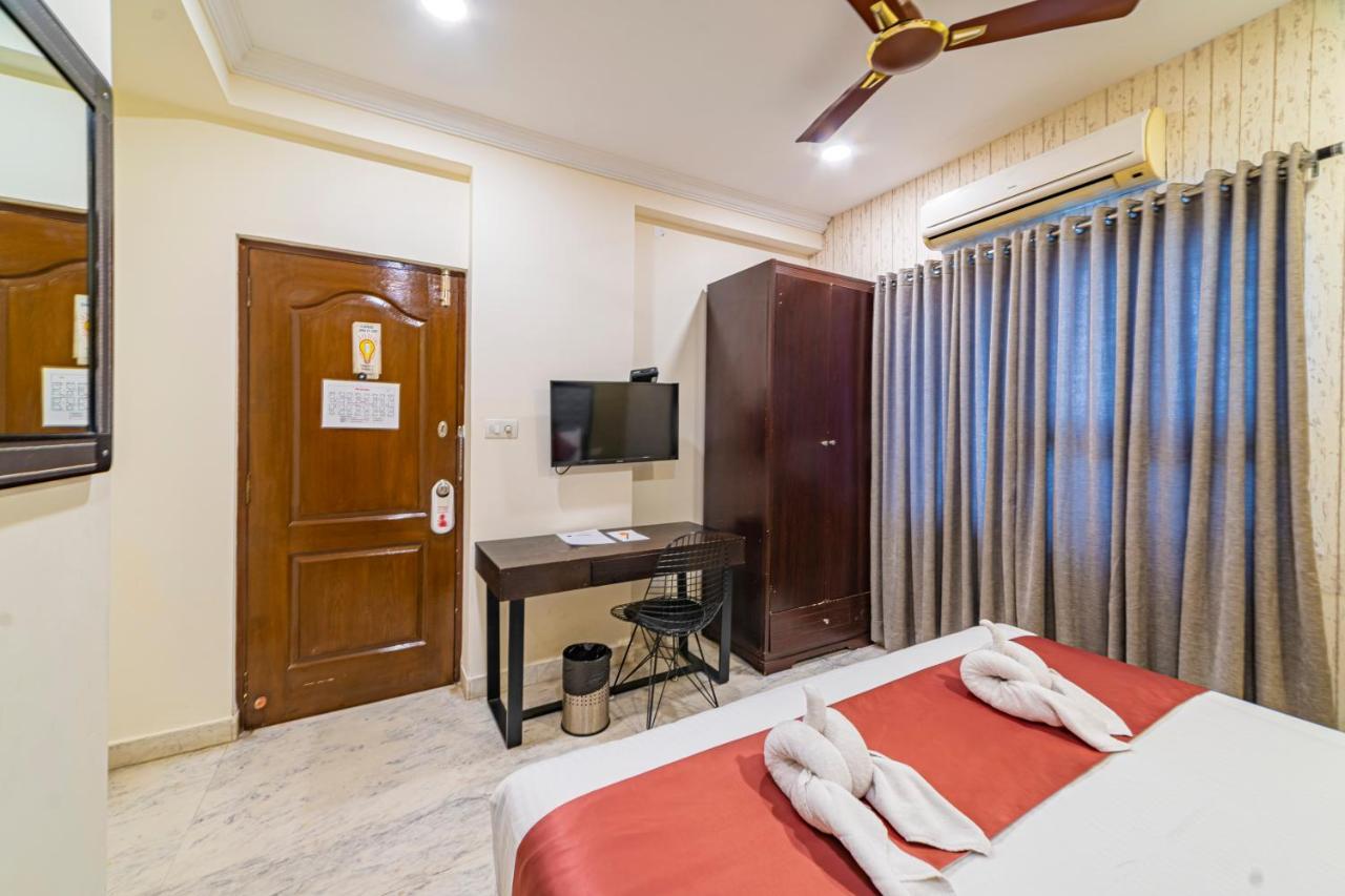 Hotel Athome , Whitefields, Kondapur Χιντεραμπάντ Εξωτερικό φωτογραφία